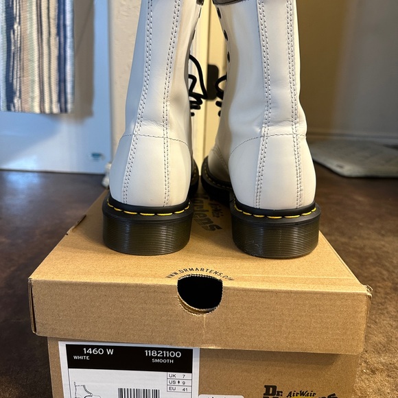 Dr. Martens White Boots with Black Laces - Picture 4 of 5